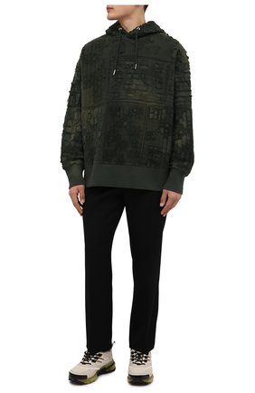 Мужской хлопковое худи GIVENCHY темно-зеленого цвета по цене 199500 руб., арт. BMJ0CZ3Y6W | Фото 2 Мужской хлопковое худи GIVENCHY темно-зеленого цвета, арт. BMJ0CZ3Y6W | Фото 2 (Материал внешний: Хлопок; Рукава: Длинные; Длина (для топов): Удлиненные; Мужское Кросс-КТ: Худи-одежда; Принт: Без принта; Стили: Гранж, Милитари)