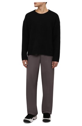 Мужские брюки HERON PRESTON FOR CALVIN KLEIN серого цвета по цене 13500 руб., арт. K10K109181 | Фото 2 Мужские брюки HERON PRESTON FOR CALVIN KLEIN серого цвета, арт. K10K109181 | Фото 2 (Материал внешний: Синтетический материал; Длина (брюки, джинсы): Стандартные; Случай: Повседневный; Стили: Спорт-шик)
