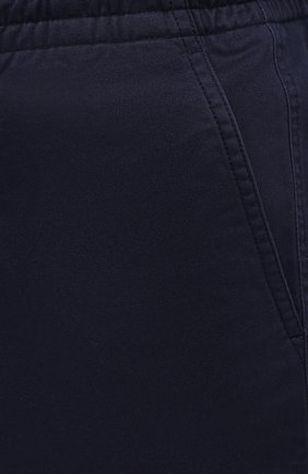 Мужские хлопковые брюки POLO RALPH LAUREN темно-синего цвета, арт. 710740566 | Фото 5 (Силуэт М (брюки): Чиносы; Длина (брюки, джинсы): Стандартные; Случай: Повседневный; Материал внешний: Хлопок; Стили: Кэжуэл)