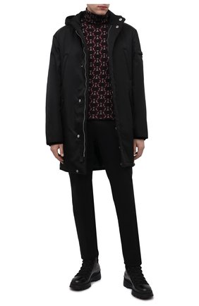 Мужская утепленная парка PRADA черного цвета по цене 240000 руб., арт. SGB785-1WQ8-F0002-212 | Фото 2 Мужская утепленная парка PRADA черного цвета, арт. SGB785-1WQ8-F0002-212 | Фото 2 (Материал внешний: Синтетический материал; Длина (верхняя одежда): До колена; Рукава: Длинные; Кросс-КТ: Куртка; Стили: Кэжуэл)