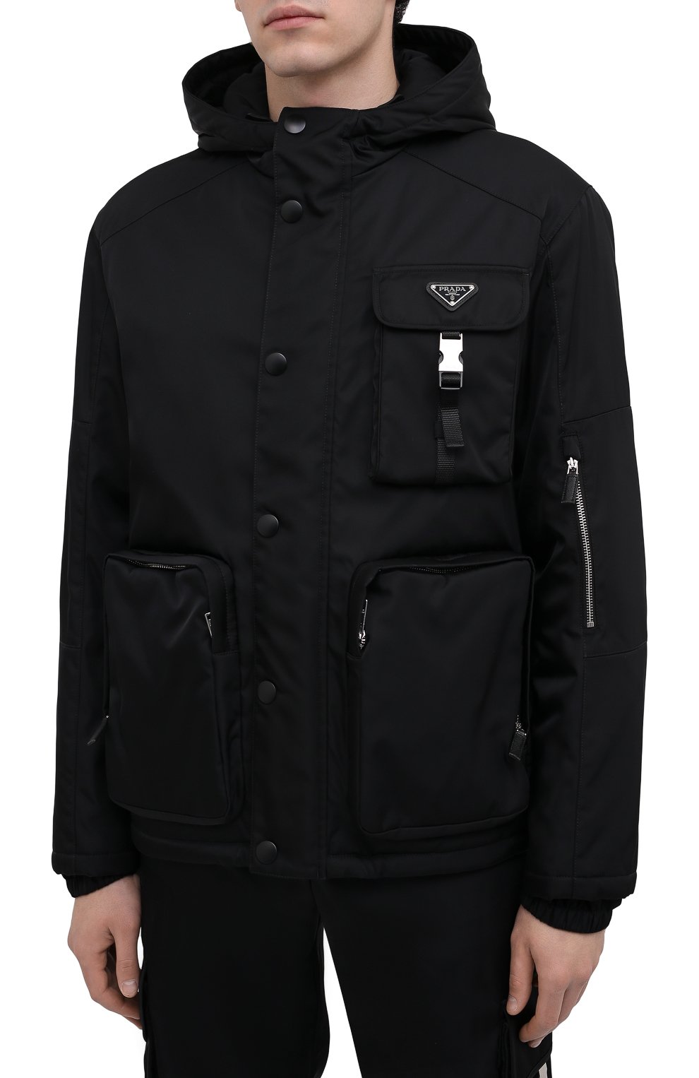 Мужская куртка PRADA черного цвета, арт. SGB812-1WQ8-F0002-211 | Фото 3 (Кросс-КТ: Куртка, Ветровка; Рукава: Длинные; Материал внешний: Синтетический материал; Мужское Кросс-КТ: утепленные куртки; Стили: Спорт-шик; Длина (верхняя одежда): Короткие)