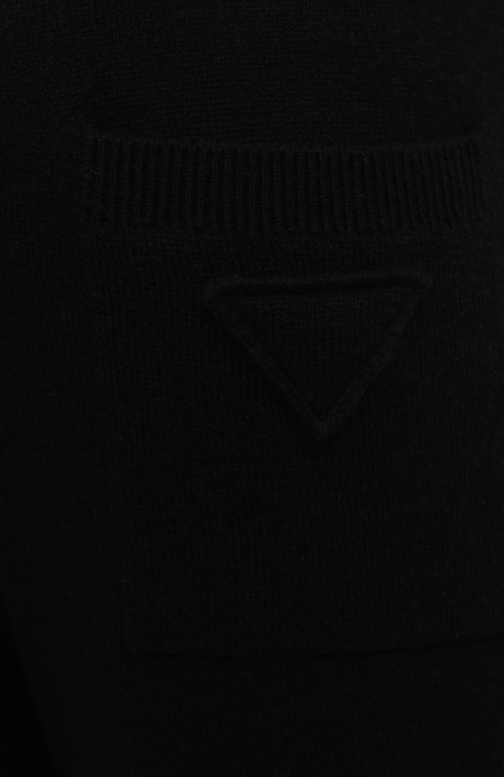 Мужские кашемировые джоггеры PRADA черного цвета, арт. UMP83-1YB5-F0002-211 | Фото 5 (Мужское Кросс-КТ: Брюки-трикотаж; Материал внешний: Шерсть, Кашемир; Длина (брюки, джинсы): Стандартные; Стили: Спорт-шик; Силуэт М (брюки): Джоггеры)