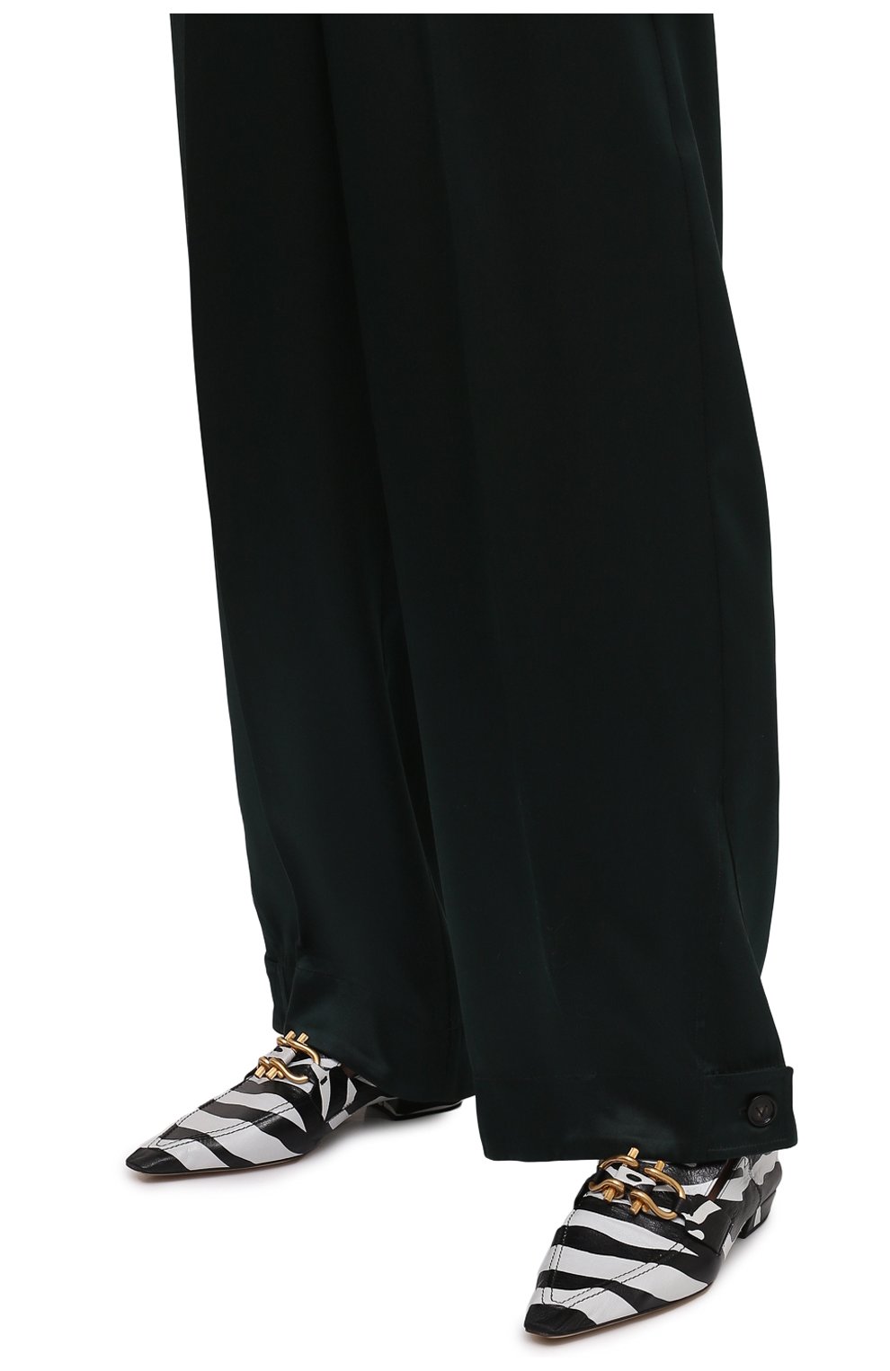 Женские кожаные лоферы BOTTEGA VENETA черно-белого цвета, арт. 651352/V1BU0 | Фото 3 (Каблук высота: Низкий; Материал внутренний: Натуральная кожа; Подошва: Плоская)