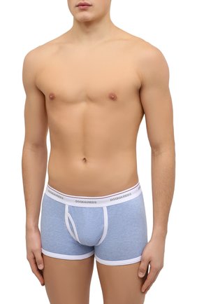 Мужские хлопковые боксеры DSQUARED2 голубого цвета по цене 5645 руб., арт. D9LD93560 | Фото 2 Мужские хлопковые боксеры DSQUARED2 голубого цвета, арт. D9LD93560 | Фото 2 (Материал внешний: Хлопок; Мужское Кросс-КТ: Трусы; Кросс-КТ: бельё)