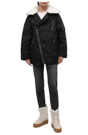 Женский пуховая куртка BOGNER черного цвета по цене 208500 руб., арт. 31884614 | Фото 2 Женский пуховая куртка BOGNER черного цвета, арт. 31884614 | Фото 2 (Материал внешний: Синтетический материал; Материал подклада: Синтетический материал; Рукава: Длинные; Длина (верхняя одежда): До середины бедра; Материал утеплителя: Пух и перо; Стили: Кэжуэл; Женское Кросс-КТ: Пуховик-куртка)