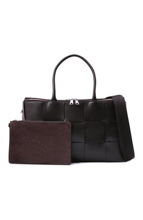 Мужская кожаная дорожная сумка arco BOTTEGA VENETA темно-коричневого цвета по цене 282000 руб., арт. 680135/VB1K1 | Фото 6 Мужская кожаная дорожная сумка arco BOTTEGA VENETA темно-коричневого цвета, арт. 680135/VB1K1 | Фото 6 (Материал: Натуральная кожа; Ремень/цепочка: На ремешке; Размер: large)