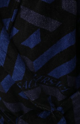 Женский хлопковый халат VERSACE темно-синего цвета по цене 98250 руб., арт. ZACJ00010/ZC0SP131 | Фото 5 Женский хлопковый халат VERSACE темно-синего цвета, арт. ZACJ00010/ZC0SP131 | Фото 5 (Рукава: Длинные; Материал внешний: Хлопок; Длина Ж (юбки, платья, шорты): Миди)
