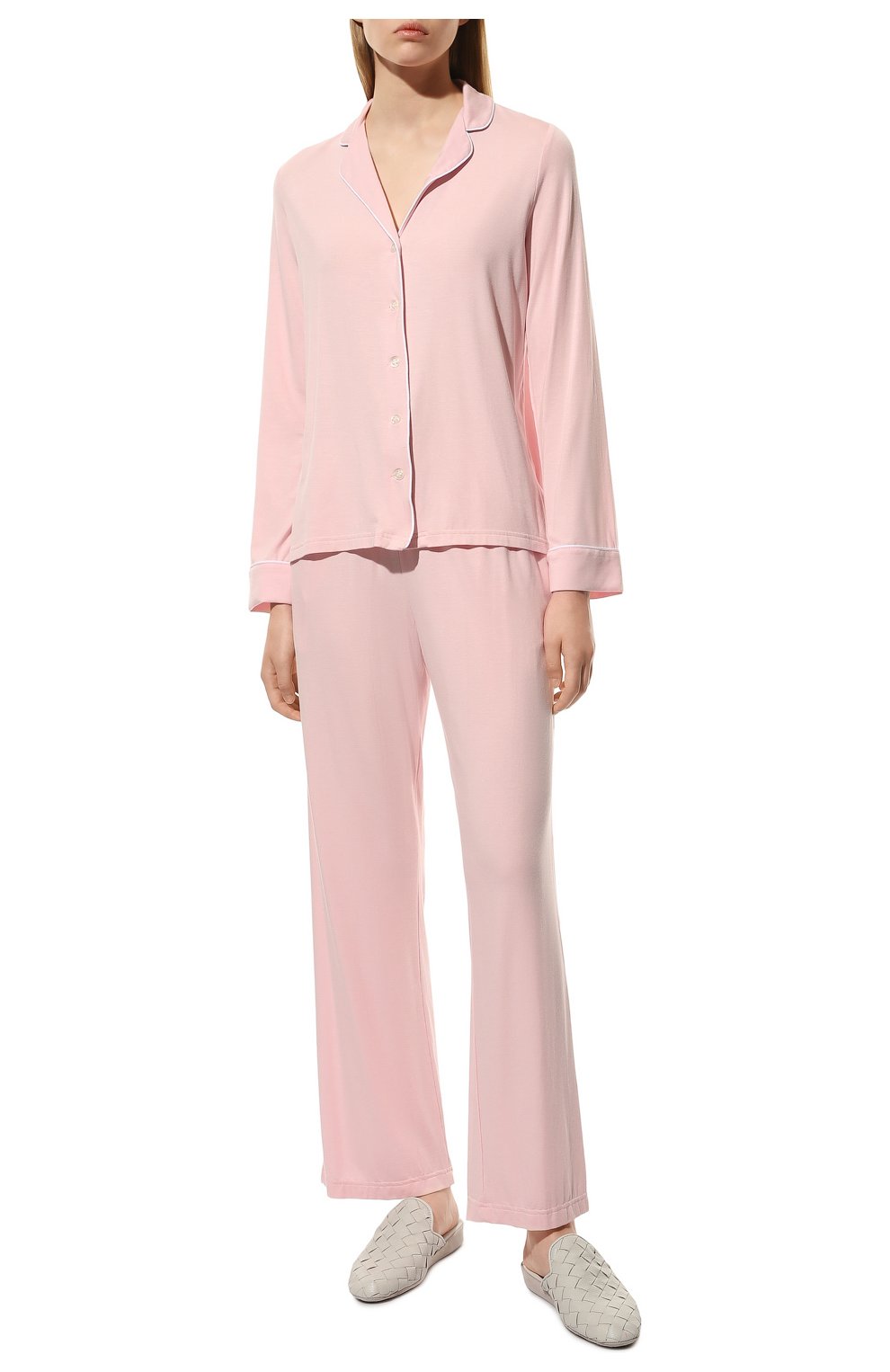 Женская пижама DEREK ROSE розового цвета, арт. 2034-LARA001 | Фото 2 (Рукава: Длинные; Длина Ж (юбки, платья, шорты): Мини; Длина (брюки, джинсы): Стандартные; Материал внешний: Синтетический материал; Длина (для топов): Стандартные)