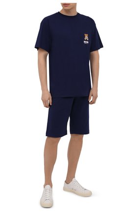 Мужские хлопковые шорты MOSCHINO темно-синего цвета, арт. A4325/8104 | Фото 2 (Материал внешний: Хлопок; Кросс-КТ: домашняя одежда)