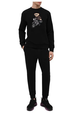 Мужские джоггеры из хлопка и вискозы RALPH LAUREN черного цвета по цене 77600 руб., арт. 790740364 | Фото 2 Мужские джоггеры из хлопка и вискозы RALPH LAUREN черного цвета, арт. 790740364 | Фото 2 (Материал внешний: Хлопок; Длина (брюки, джинсы): Стандартные; Силуэт М (брюки): Джоггеры; Мужское Кросс-КТ: Брюки-трикотаж; Стили: Спорт-шик; Региональные ограничения белый список (Axapta Mercury): RU)
