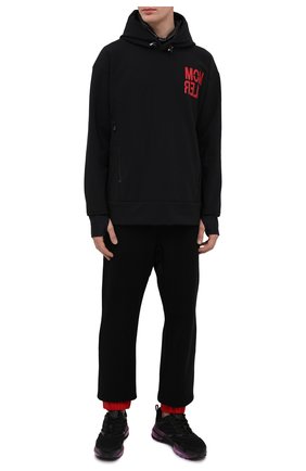 Мужской худи MONCLER GRENOBLE черного цвета по цене 79950 руб., арт. G2-097-8G000-05-80280 | Фото 2 Мужской худи MONCLER GRENOBLE черного цвета, арт. G2-097-8G000-05-80280 | Фото 2 (Рукава: Длинные; Длина (для топов): Стандартные; Материал внешний: Синтетический материал; Мужское Кросс-КТ: Худи-одежда; Принт: С принтом; Стили: Спорт-шик)