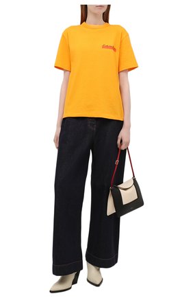 Женская хлопковая футболка HERON PRESTON FOR CALVIN KLEIN желтого цвета, арт. K20K203717 | Фото 2 (Рукава: Короткие; Материал внешний: Хлопок; Длина (для топов): Стандартные; Женское Кросс-КТ: Футболка-одежда; Принт: С принтом; Стили: Спорт-шик)
