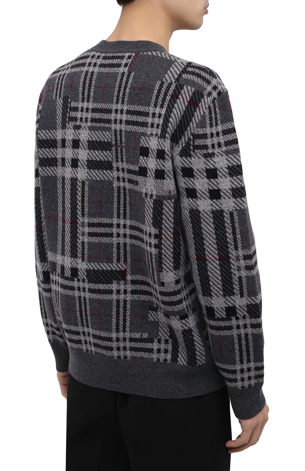 Мужской кашемировый свитер BURBERRY темно-серого цвета, арт. 8045016 | Фото 4 (Материал внешний: Шерсть, Кашемир; Рукава: Длинные; Длина (для топов): Стандартные; Принт: С принтом; Мужское Кросс-КТ: Свитер-одежда; Стили: Кэжуэл)