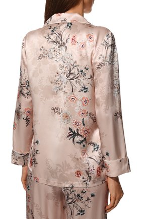 Женская шелковая пижама LUNA DI SETA светло-розового цвета по цене 93830 руб., арт. VLST60835 | Фото 4 Женская шелковая пижама LUNA DI SETA светло-розового цвета, арт. VLST60835 | Фото 4 (Материал внешний: Шелк; Рукава: Длинные; Длина Ж (юбки, платья, шорты): Мини; Длина (брюки, джинсы): Стандартные; Длина (для топов): Стандартные)
