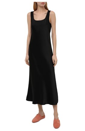 Женская шелковая сорочка LUNA DI SETA черного цвета по цене 32090 руб., арт. VLST60812 | Фото 2 Женская шелковая сорочка LUNA DI SETA черного цвета, арт. VLST60812 | Фото 2 (Длина Ж (юбки, платья, шорты): Миди; Материал внешний: Шелк)