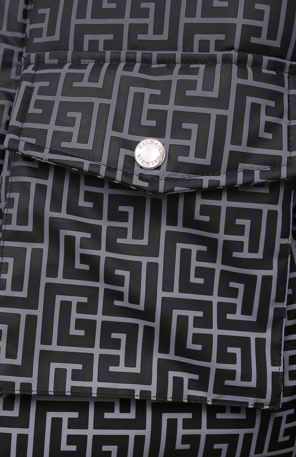 Мужская пуховая куртка balmain x rossignol BALMAIN серого цвета, арт. WH2TP045/X193 | Фото 5 (Кросс-КТ: Куртка; Мужское Кросс-КТ: пуховик-короткий; Рукава: Длинные; Материал внешний: Синтетический материал; Стили: Спорт-шик; Материал подклада: Синтетический материал; Длина (верхняя одежда): Короткие; Материал утеплителя: Пух и перо)