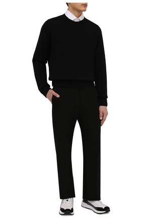 Мужские кожаные кроссовки BERLUTI черно-белого цвета по цене 105000 руб., арт. S5659-002 | Фото 2 Мужские кожаные кроссовки BERLUTI черно-белого цвета, арт. S5659-002 | Фото 2 (Материал внешний: Кожа; Подошва: Массивная; Материал внутренний: Натуральная кожа, Текстиль; Стили: Классический; Материал утеплителя: Без утеплителя)