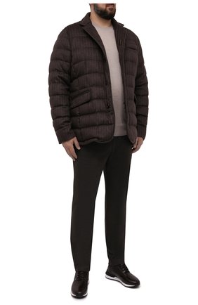 Мужские брюки HILTL коричневого цвета по цене 22900 руб., арт. R0GER 211/12162/60-70 | Фото 2 Мужские брюки HILTL коричневого цвета, арт. R0GER 211/12162/60-70 | Фото 2 (Материал внешний: Шерсть, Синтетический материал; Длина (брюки, джинсы): Стандартные; Случай: Повседневный; Стили: Кэжуэл; Big sizes: Big Sizes)