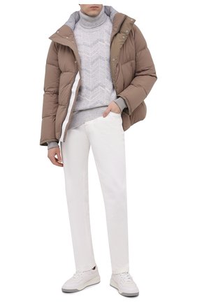Мужская пуховая куртка everett puffer pastels CANADA GOOSE бежевого цвета по цене 104000 руб., арт. 2613MB1 | Фото 2 Мужская пуховая куртка everett puffer pastels CANADA GOOSE бежевого цвета, арт. 2613MB1 | Фото 2 (Материал подклада: Синтетический материал; Рукава: Длинные; Длина (верхняя одежда): Короткие; Материал утеплителя: Пух и перо; Материал внешний: Синтетический материал; Кросс-КТ: Куртка; Мужское Кросс-КТ: пуховик-короткий; Стили: Спорт-шик)