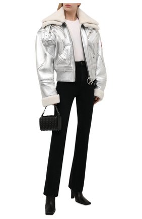 Женская дубленка из овчины BALMAIN серебряного цвета по цене 499500 руб., арт. WH0TF150/LA02 | Фото 2 Женская дубленка из овчины BALMAIN серебряного цвета, арт. WH0TF150/LA02 | Фото 2 (Длина (верхняя одежда): Короткие; Рукава: Длинные; Материал внешний: Натуральный мех; Стили: Гламурный)