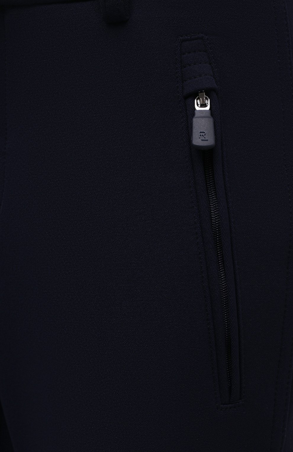 Женские брюки RALPH LAUREN темно-синего цвета, арт. 290836347 | Фото 5 (Длина (брюки, джинсы): Стандартные; Женское Кросс-КТ: Брюки-одежда; Материал внешний: Синтетический материал; Силуэт Ж (брюки и джинсы): Узкие; Стили: Кэжуэл)