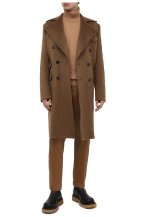 Мужские хлопковые брюки-карго RALPH LAUREN светло-коричневого цвета по цене 55300 руб., арт. 798868862 | Фото 2 Мужские хлопковые брюки-карго RALPH LAUREN светло-коричневого цвета, арт. 798868862 | Фото 2 (Материал внешний: Хлопок; Длина (брюки, джинсы): Стандартные; Случай: Повседневный; Силуэт М (брюки): Карго; Стили: Кэжуэл; Региональные ограничения белый список (Axapta Mercury): RU)