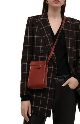 Чехол для телефона edith CHLOÉ коричневого цвета по цене 51550 руб., арт. CHC21WP165F43 | Фото 2 Чехол для телефона edith CHLOÉ коричневого цвета, арт. CHC21WP165F43 | Фото 2