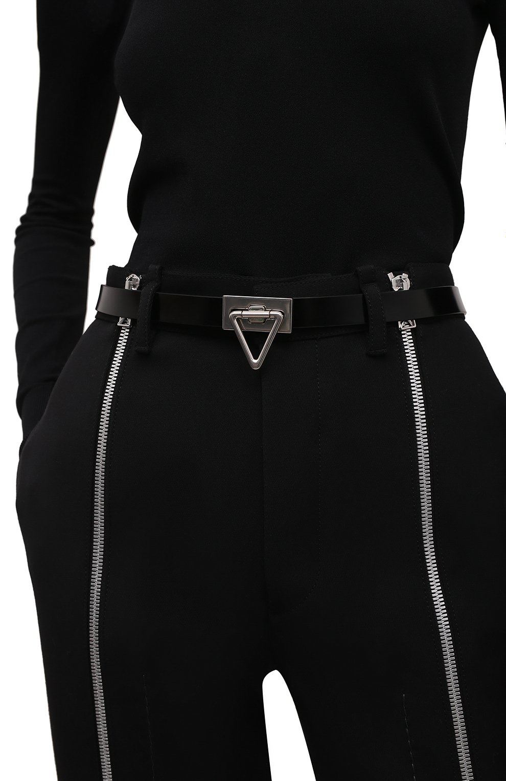 Женский кожаный ремень BOTTEGA VENETA черного цвета, арт. 685802/V1C31 | Фото 2 (Кросс-КТ: Тонкие)