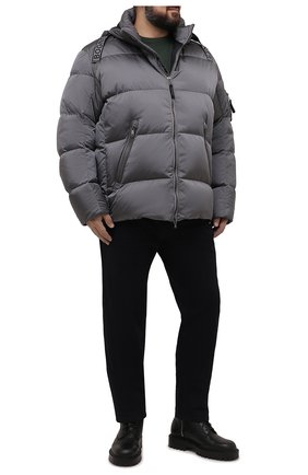 Мужская пуховая куртка BOGNER серебряного цвета по цене 76400 руб., арт. 38353615 | Фото 2 Мужская пуховая куртка BOGNER серебряного цвета, арт. 38353615 | Фото 2 (Рукава: Длинные; Материал утеплителя: Пух и перо; Материал подклада: Синтетический материал; Материал внешний: Синтетический материал; Кросс-КТ: Куртка; Мужское Кросс-КТ: пуховик-короткий; Стили: Кэжуэл; Длина (верхняя одежда): Короткие; Big sizes: Big Sizes)