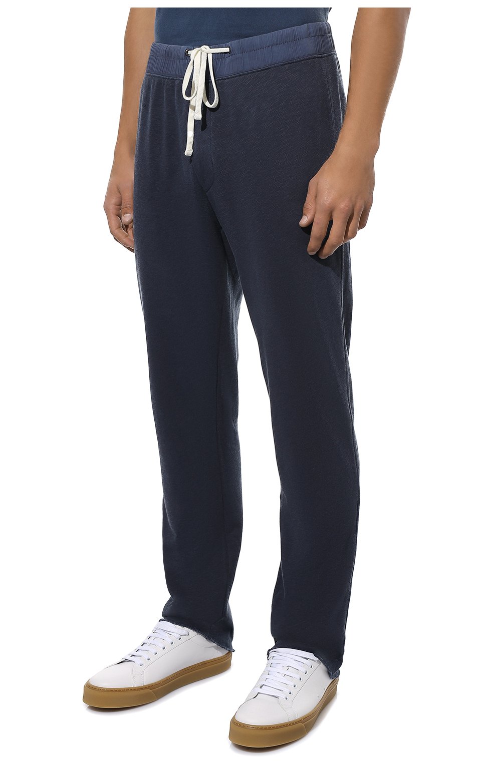 Мужские хлопковые брюки JAMES PERSE синего цвета, арт. MXA1352 | Фото 3 (Длина (брюки, джинсы): Стандартные; Случай: Повседневный; Материал внешний: Хлопок; Стили: Спорт-шик)