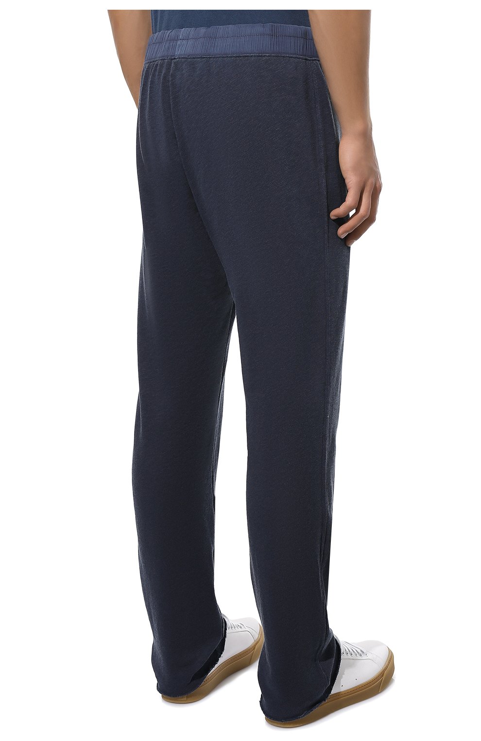 Мужские хлопковые брюки JAMES PERSE синего цвета, арт. MXA1352 | Фото 4 (Длина (брюки, джинсы): Стандартные; Случай: Повседневный; Материал внешний: Хлопок; Стили: Спорт-шик)