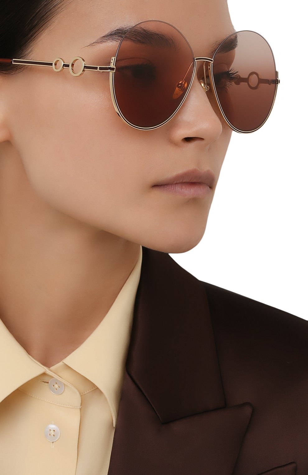 Женские солнцезащитные очки CHLOÉ коричневого цвета, арт. CH0067S | Фото 2 (Тип очков: С/з; Оптика Гендер: оптика-женское; Очки форма: Круглые)