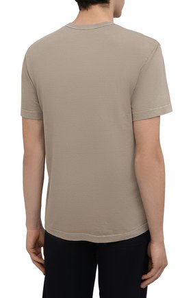 Мужская хлопковая футболка JAMES PERSE бежевого цвета, арт. MLJ3311 | Фото 4 (Принт: Без принта; Рукава: Короткие; Длина (для топов): Стандартные; Материал внешний: Хлопок; Стили: Кэжуэл)