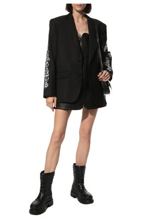 Женские сапоги atelier 03 rose edition VALENTINO черного цвета по цене 51400 руб., арт. WW0S0CZ2/CKC | Фото 2 Женские сапоги atelier 03 rose edition VALENTINO черного цвета, арт. WW0S0CZ2/CKC | Фото 2 (Каблук высота: Низкий; Подошва: Платформа; Материал внутренний: Текстиль; Высота голенища: Средние; Материал внешний: Пластик, Резина; Материал утеплителя: Без утеплителя)