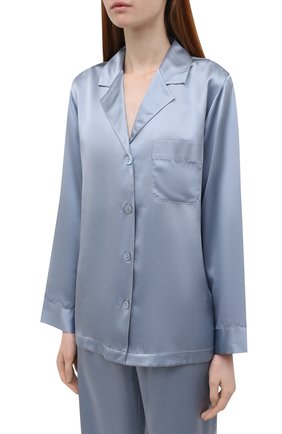 Женская шелковая пижама LUNA DI SETA голубого цвета по цене 36850 руб., арт. VLST08007 | Фото 2 Женская шелковая пижама LUNA DI SETA голубого цвета, арт. VLST08007 | Фото 2 (Длина Ж (юбки, платья, шорты): Мини; Материал внешний: Шелк; Рукава: Длинные; Длина (для топов): Стандартные; Длина (брюки, джинсы): Стандартные)