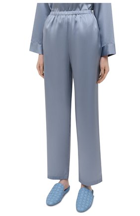 Женская шелковая пижама LUNA DI SETA голубого цвета, арт. VLST08007 | Фото 4 (Материал внешний: Шелк; Рукава: Длинные; Длина Ж (юбки, платья, шорты): Мини; Длина (брюки, джинсы): Стандартные; Длина (для топов): Стандартные)