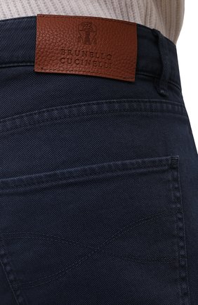Мужские джинсы BRUNELLO CUCINELLI темно-синего цвета, арт. M277PB2210 | Фото 5 (Силуэт М (брюки): Прямые; Кросс-КТ: Деним; Длина (брюки, джинсы): Стандартные; Материал внешний: Хлопок, Деним; Стили: Кэжуэл)