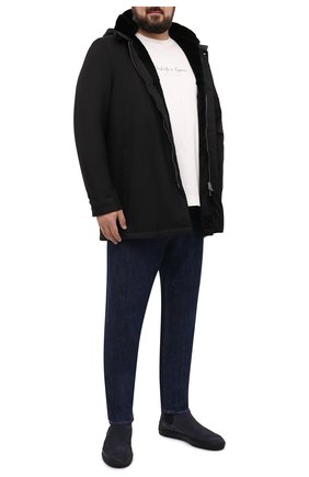 Мужская шелковая куртка с меховой подкладкой ANDREA CAMPAGNA черного цвета, арт. A3T752/3841 | Фото 2 (Кросс-КТ: Куртка; Материал внешний: Шелк; Рукава: Длинные; Длина (верхняя одежда): До середины бедра; Мужское Кросс-КТ: утепленные куртки; Стили: Кэжуэл)