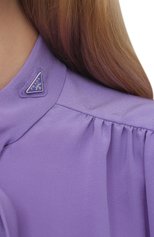 Женская шелковая блузка PRADA сиреневого цвета, арт. P445F-1H51-F0373-221 | Фото 5 (Материал внешний: Шелк; Рукава: Длинные; Принт: Без принта; Длина (для топов): Удлиненные; Стили: Романтичный; Женское Кросс-КТ: Блуза-одежда)