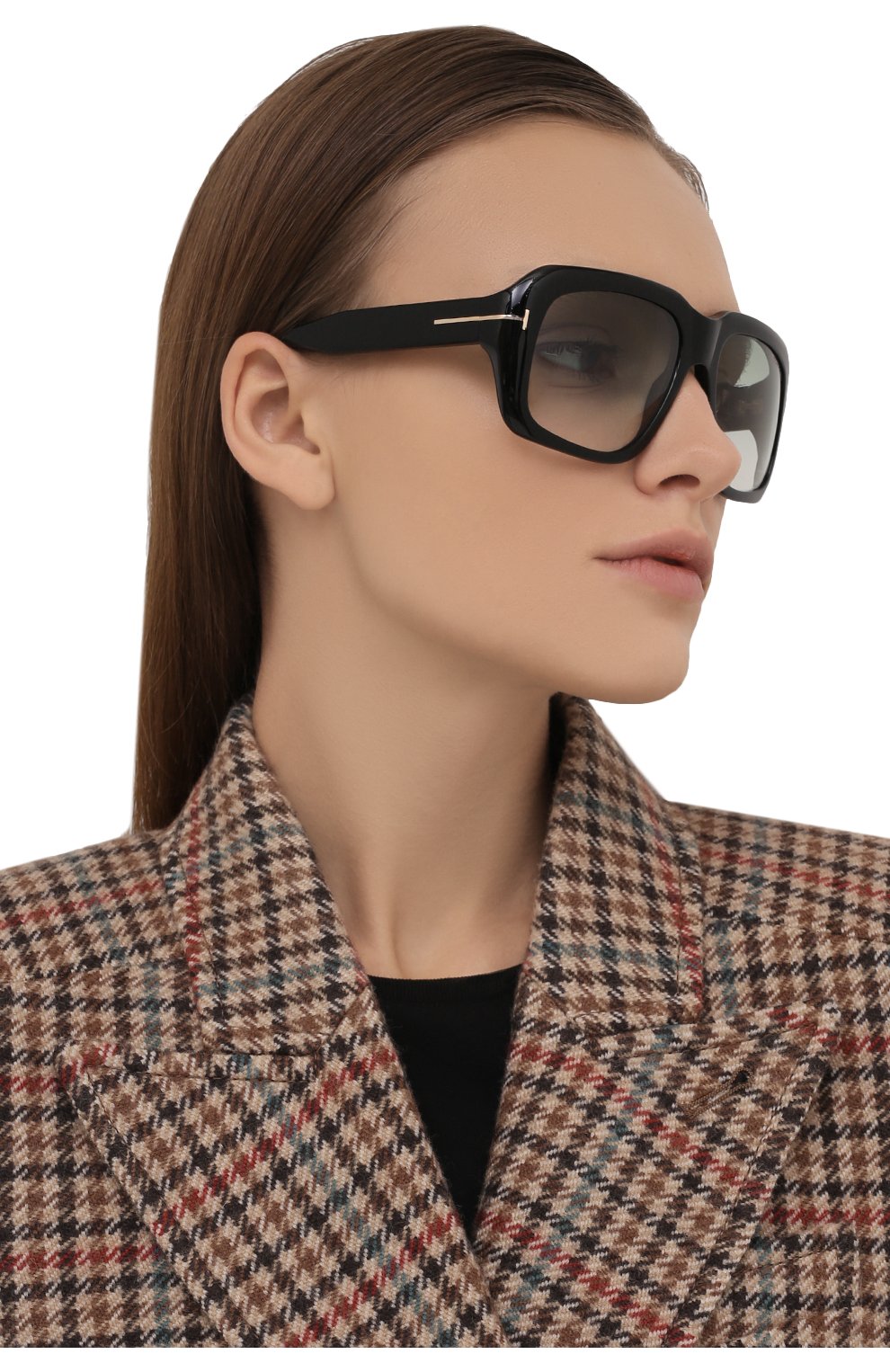 Женские солнцезащитные очки TOM FORD черного цвета, арт. TF885 01P | Фото 2 (Тип очков: С/з; Оптика Гендер: оптика-унисекс)
