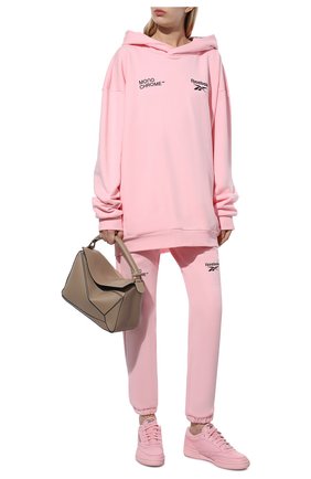 Женские кожаные кеды club c 85 reebok x monochrome REEBOK розового цвета по цене 10999 руб., арт. GV8887 | Фото 2 Женские кожаные кеды club c 85 reebok x monochrome REEBOK розового цвета, арт. GV8887 | Фото 2 (Материал внешний: Кожа; Подошва: Платформа; Материал утеплителя: Без утеплителя)