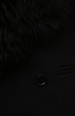 Женское пальто с меховым воротником BOTTEGA VENETA черного цвета, арт. 677498/V19V0 | Фото 5 (Рукава: Длинные; Стили: Гламурный; Длина (верхняя одежда): До колена; Материал внешний: Синтетический материал; Региональные ограничения белый список (Axapta Mercury): RU; Материал подклада: Вискоза; 1-2-бортные: Двубортные)