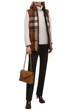 Женский пуховый жилет broadwas BURBERRY коричневого цвета по цене 116000 руб., арт. 8046384 | Фото 2 Женский пуховый жилет broadwas BURBERRY коричневого цвета, арт. 8046384 | Фото 2 (Материал подклада: Синтетический материал; Длина (верхняя одежда): Короткие; Материал внешний: Синтетический материал; Материал утеплителя: Пух и перо; Стили: Спорт-шик; Кросс-КТ: Пуховик; Женское Кросс-КТ: Жилет-одежда)