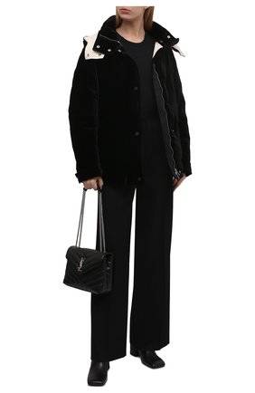 Женская пуховая куртка с капюшоном RALPH LAUREN черного цвета по цене 215500 руб., арт. 290867903 | Фото 2 Женская пуховая куртка с капюшоном RALPH LAUREN черного цвета, арт. 290867903 | Фото 2 (Материал подклада: Синтетический материал; Материал внешний: Вискоза; Рукава: Длинные; Длина (верхняя одежда): Короткие; Материал утеплителя: Пух и перо; Стили: Кэжуэл; Кросс-КТ: Куртка; Женское Кросс-КТ: Пуховик-куртка)