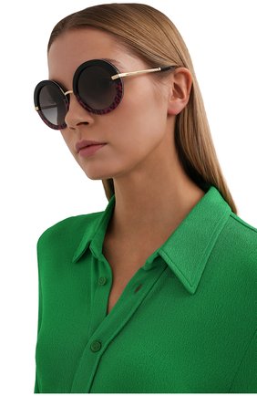 Женские солнцезащитные очки DOLCE & GABBANA розового цвета, арт. 4393-33198G | Фото 2 (Тип очков: С/з; Оптика Гендер: оптика-женское; Очки форма: Круглые)