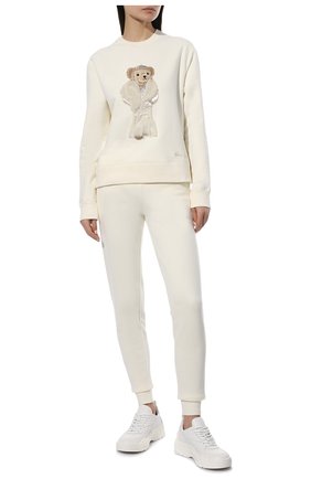 Женский хлопковый пуловер RALPH LAUREN кремвого цвета по цене 126500 руб., арт. 290867889 | Фото 2 Женский хлопковый пуловер RALPH LAUREN кремвого цвета, арт. 290867889 | Фото 2 (Рукава: Длинные; Материал внешний: Хлопок; Длина (для топов): Стандартные; Стили: Кэжуэл; Женское Кросс-КТ: Пуловер-одежда; Региональные ограничения белый список (Axapta Mercury): RU)