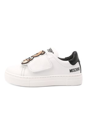 Детские кожаные кеды MOSCHINO белого цвета по цене 29950 руб., арт. 70215/KIPS/KIPS/28-35 | Фото 2 Детские кожаные кеды MOSCHINO белого цвета, арт. 70215/KIPS/KIPS/28-35 | Фото 2 (Материал внутренний: Натуральная кожа; Материал внешний: Кожа; Длина стельки: 22,5, 17,9, 19,1, 20,2, 22, 21,2, 19,6, 18,5; Мальчики Кросс-КТ: Обувь-низкие; Кросс-КТ: велькро)