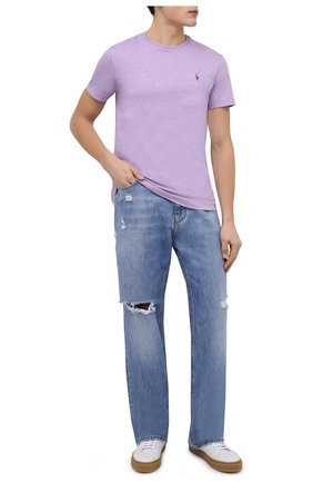 Мужская хлопковая футболка POLO RALPH LAUREN сиреневого цвета по цене 7190 руб., арт. 710740727 | Фото 2 Мужская хлопковая футболка POLO RALPH LAUREN сиреневого цвета, арт. 710740727 | Фото 2 (Материал внешний: Хлопок; Длина (для топов): Стандартные; Рукава: Короткие; Принт: Без принта; Стили: Кэжуэл)