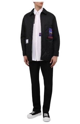 Мужская утепленная куртка VALENTINO черного цвета, арт. XV3CLH3680Y | Фото 2 (Материал внешний: Синтетический материал; Рукава: Длинные; Материал подклада: Синтетический материал; Длина (верхняя одежда): До середины бедра; Мужское Кросс-КТ: утепленные куртки; Кросс-КТ: Куртка; Стили: Гранж)