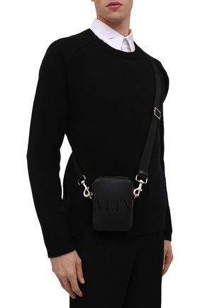 Мужская кожаная сумка vltn VALENTINO черного цвета по цене 0 руб., арт. XY2B0943/GUI | Фото 2 Мужская кожаная сумка vltn VALENTINO черного цвета, арт. XY2B0943/GUI | Фото 2 (Материал: Натуральная кожа; Размер: mini; Ремень/цепочка: На ремешке)